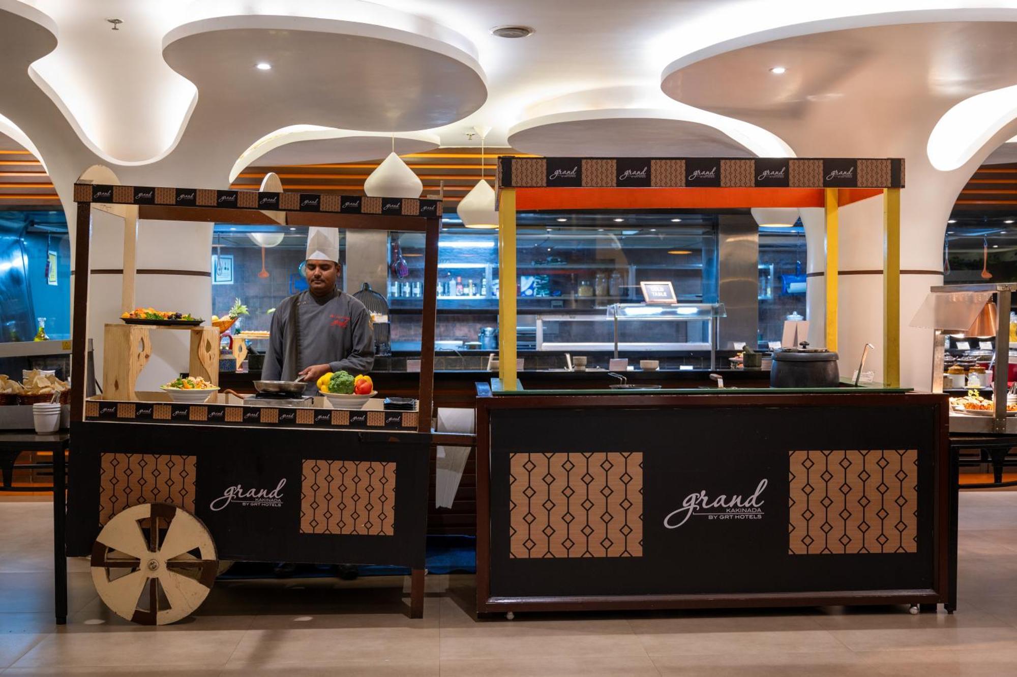 Grand Kakinada By Grt Hotels מראה חיצוני תמונה